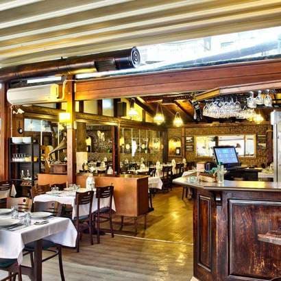 Piraye "Taş Plak Meyhanesi"