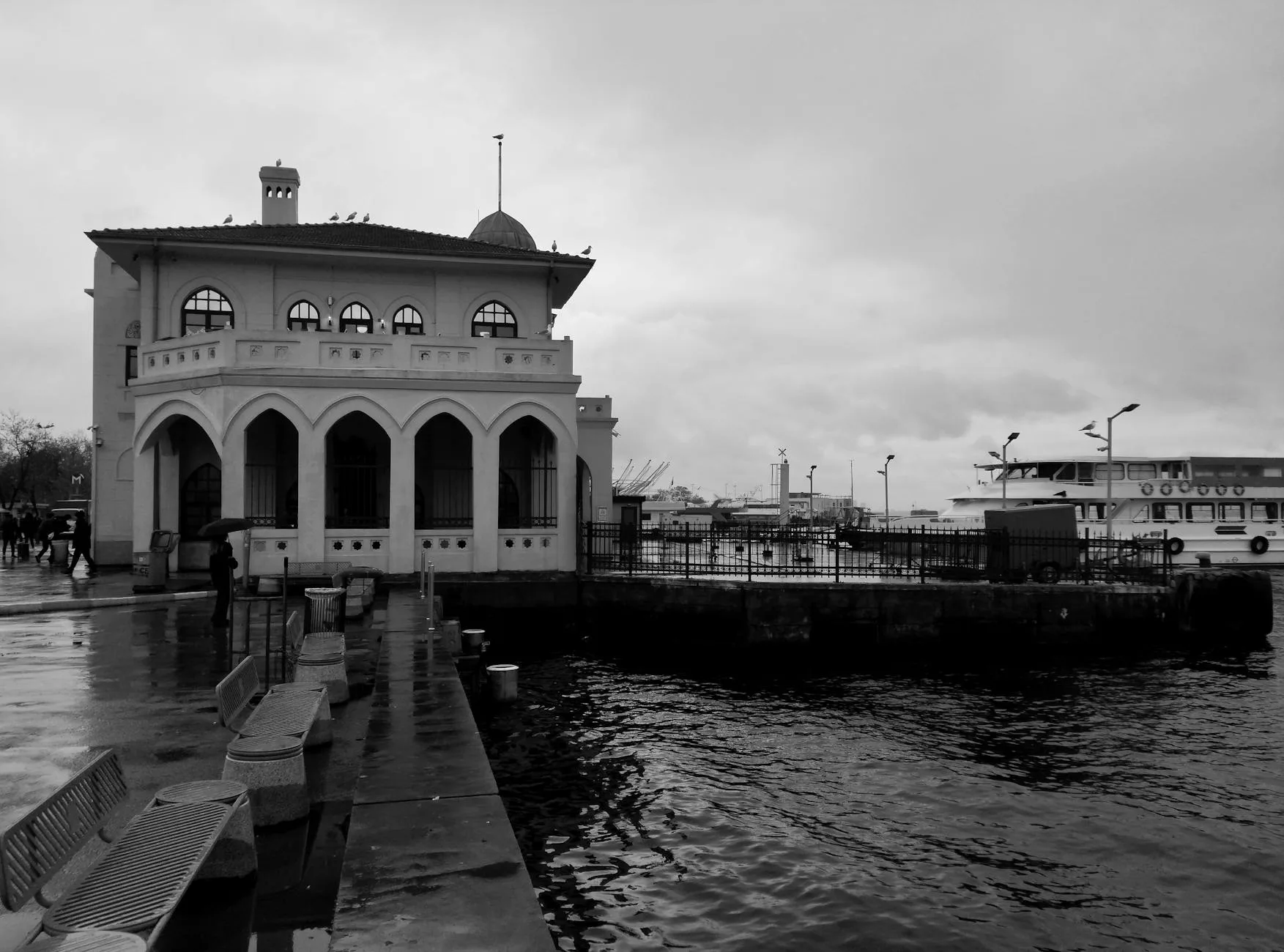 Kadıköy'de Yağmurlu Havada Ne Yapılır? Kapalı Mekan ve Kültür Rotası - Kadıköy rehber görseli